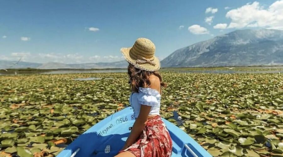 ISPARTA GÜL BAHÇELERİ ÇİVRİL IŞIKLI GÖL VE KİRAZLIDERE CAM TERAS TURU 