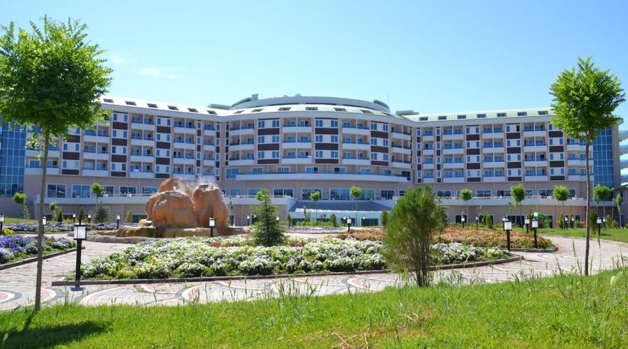 Safran Thermal Resort Sandıklı 2 GECE 3 GÜNDÜZ (HAFTASONU)