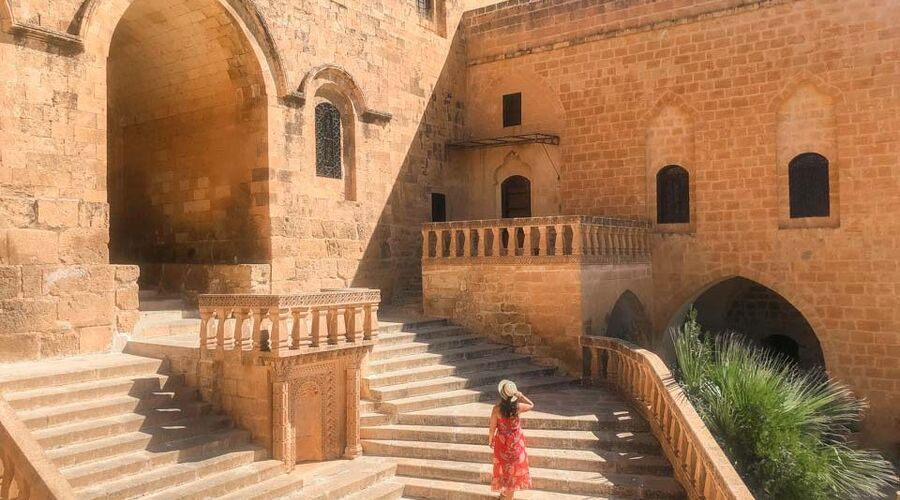 UÇAKLI BÜYÜK GAP(GÜNEYDOĞUANADOLU) TURU