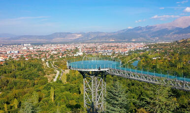 ISPARTA GÜL BAHÇELERİ SALDA GÖLÜ KİRAZLIDERE CAM TERAS TURU